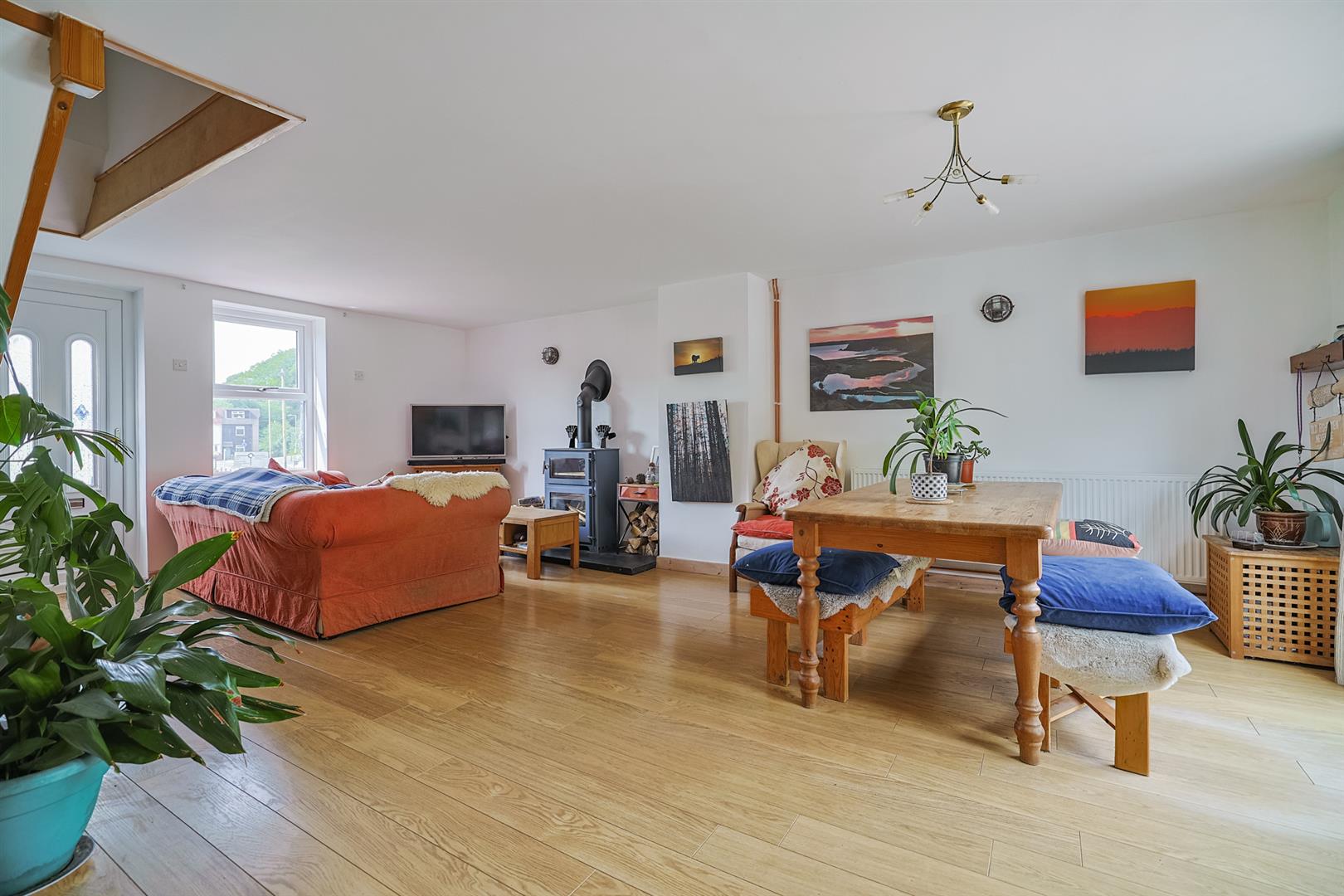 Walters Row, Dunvant, Swansea, SA2 7TB